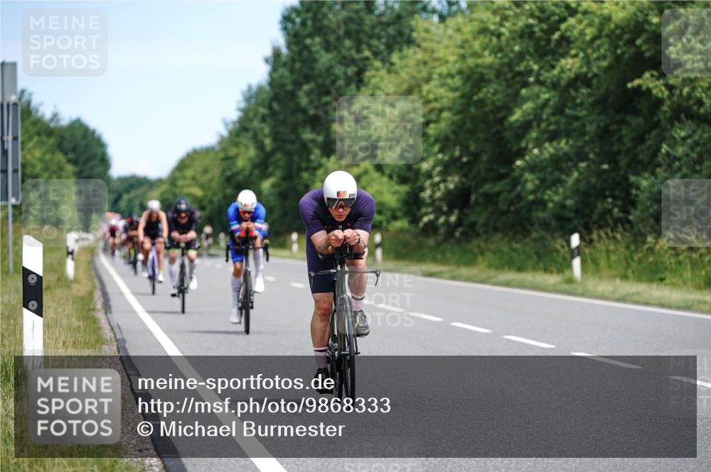 21.06.2026 - Viking Triathlon Michael Burmester http://msf.ph/oto/9868333 21.06.2026 12:23:31 Radfahren 8, 16, 65, 73, 98, 103, 119, 126, 136, 165, 177, 223, 225, 256, 256, 280, 380, 388, 457, 527, 546, 563, 569, 605, 615, 634, 654 meine-sportfotos.de
