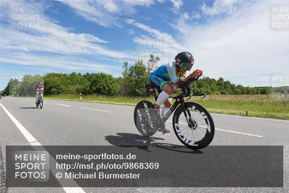 21.06.2026 - Viking Triathlon Michael Burmester http://msf.ph/oto/9868369 21.06.2026 11:47:38 Radfahren 24, 65, 74, 103, 115, 115, 220, 270, 356, 416, 450, 464, 483, 483, 569, 578 meine-sportfotos.de