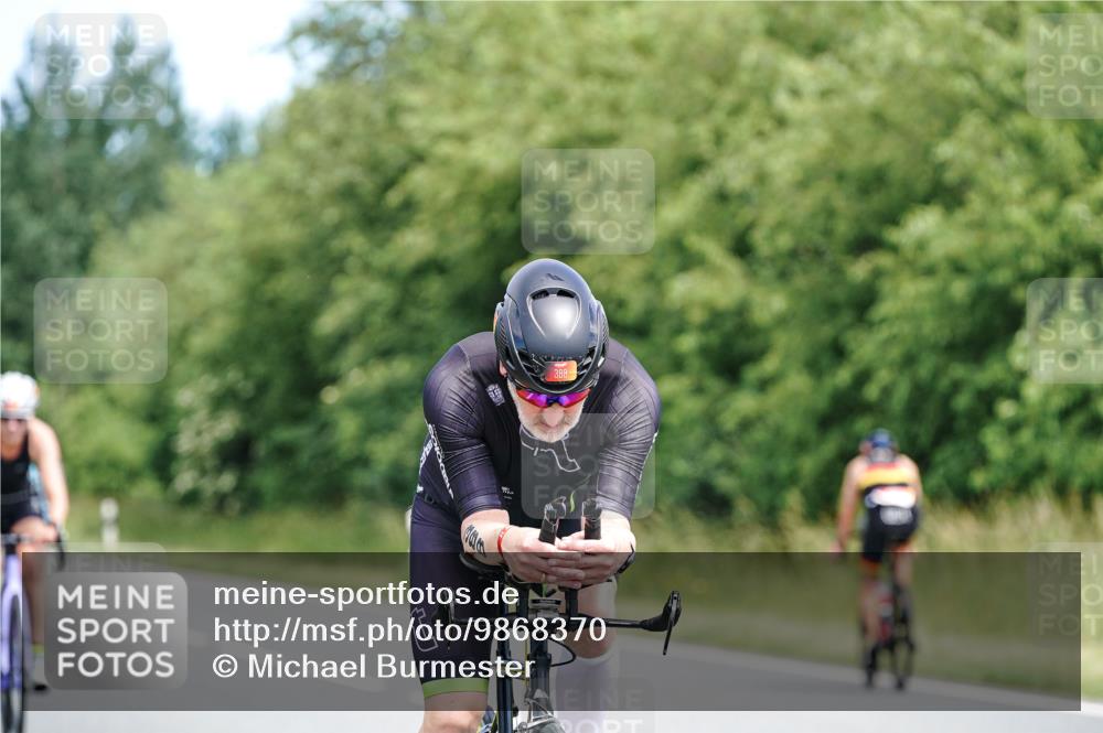 21.06.2026 - Viking Triathlon Michael Burmester http://msf.ph/oto/9868370 21.06.2026 12:23:36 Radfahren 8, 16, 46, 62, 65, 73, 98, 103, 119, 126, 136, 165, 177, 222, 223, 225, 256, 256, 280, 380, 388, 457, 527, 530, 546, 563, 569, 605, 615, 634, 654 meine-sportfotos.de