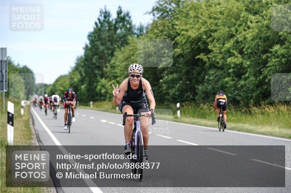 21.06.2026 - Viking Triathlon Michael Burmester http://msf.ph/oto/9868377 21.06.2026 12:23:37 Radfahren 8, 16, 46, 62, 65, 73, 98, 103, 119, 126, 136, 165, 177, 222, 223, 225, 256, 256, 280, 380, 388, 457, 527, 530, 546, 563, 569, 605, 615, 634, 654 meine-sportfotos.de