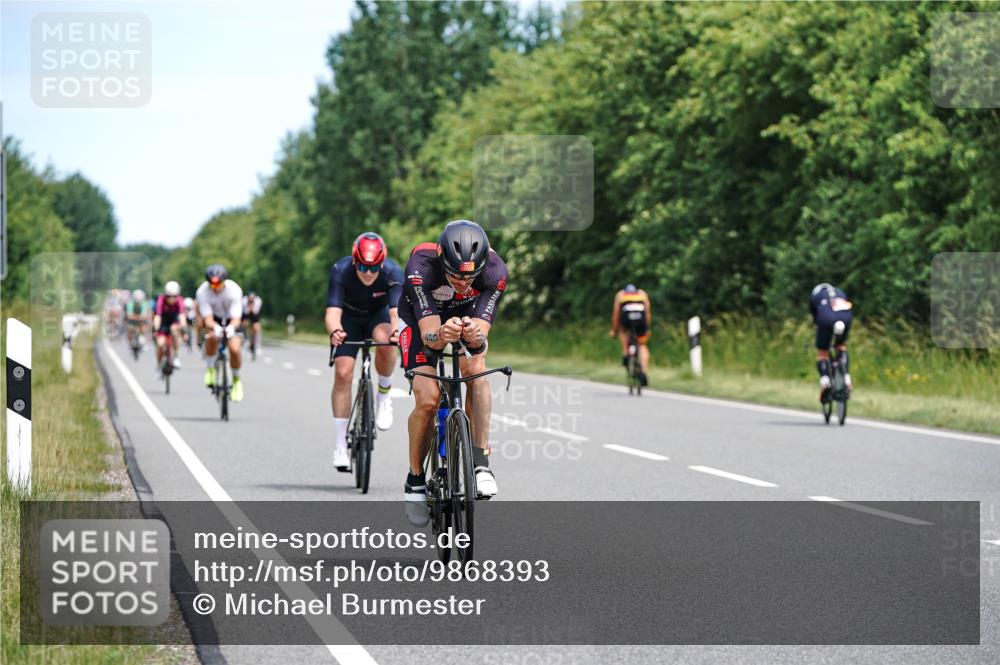 21.06.2026 - Viking Triathlon Michael Burmester http://msf.ph/oto/9868393 21.06.2026 12:23:39 Radfahren 8, 16, 46, 62, 65, 73, 98, 103, 119, 126, 136, 165, 177, 222, 223, 225, 256, 256, 280, 380, 388, 457, 527, 530, 546, 563, 569, 605, 615, 634, 654 meine-sportfotos.de