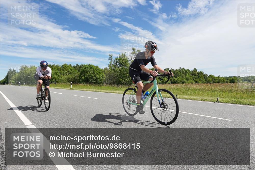 21.06.2026 - Viking Triathlon Michael Burmester http://msf.ph/oto/9868415 21.06.2026 11:48:02 Radfahren 37, 185, 189, 378, 427, 474, 559, 601 meine-sportfotos.de