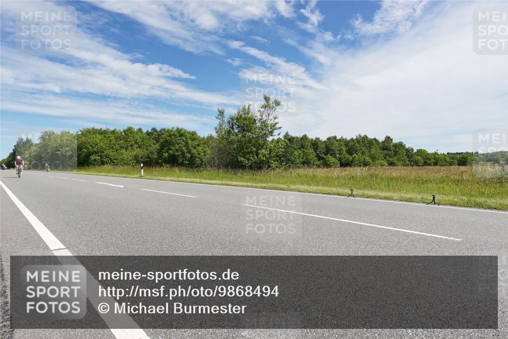 21.06.2026 - Viking Triathlon Michael Burmester http://msf.ph/oto/9868494 21.06.2026 11:48:34 Radfahren 34, 45, 125, 125, 150, 150, 188, 197, 250, 303, 327, 340, 434, 485, 553, 553, 616, 616, 622, 622, 651, 652, 663, 665, 669 meine-sportfotos.de