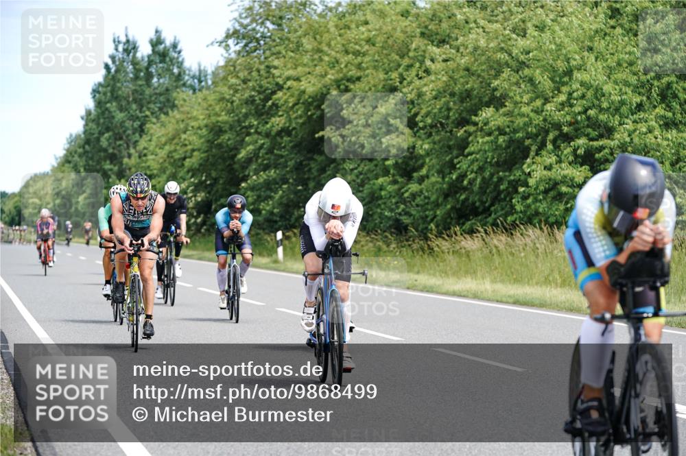 21.06.2026 - Viking Triathlon Michael Burmester http://msf.ph/oto/9868499 21.06.2026 12:23:49 Radfahren 8, 46, 62, 65, 98, 103, 119, 136, 177, 222, 223, 256, 280, 353, 357, 368, 457, 527, 530, 534, 563, 569, 605, 654 meine-sportfotos.de