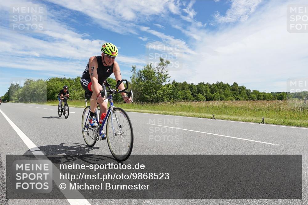 21.06.2026 - Viking Triathlon Michael Burmester http://msf.ph/oto/9868523 21.06.2026 11:48:59 Radfahren 167, 203, 250, 296, 298, 305, 307, 433, 473 meine-sportfotos.de