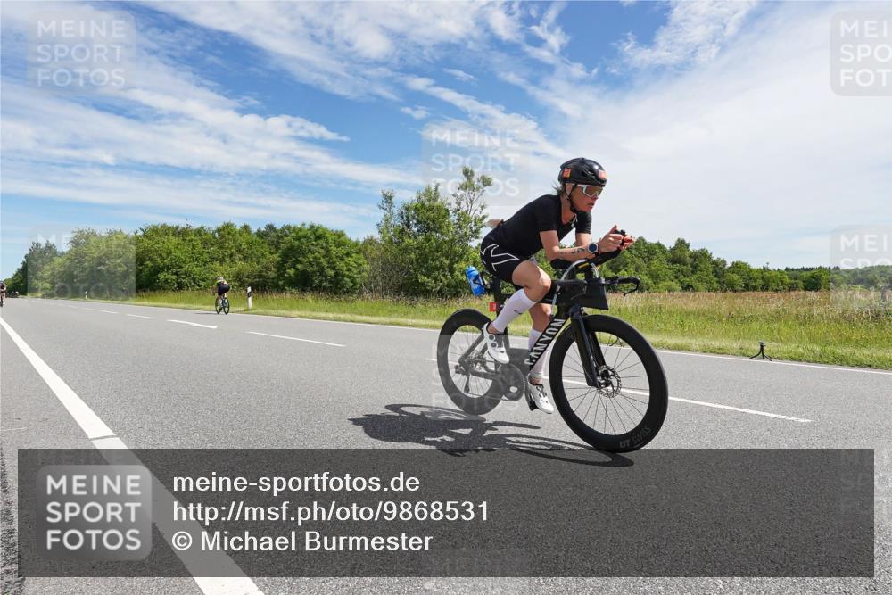 21.06.2026 - Viking Triathlon Michael Burmester http://msf.ph/oto/9868531 21.06.2026 11:49:00 Radfahren 167, 203, 250, 296, 298, 305, 307, 433, 473 meine-sportfotos.de