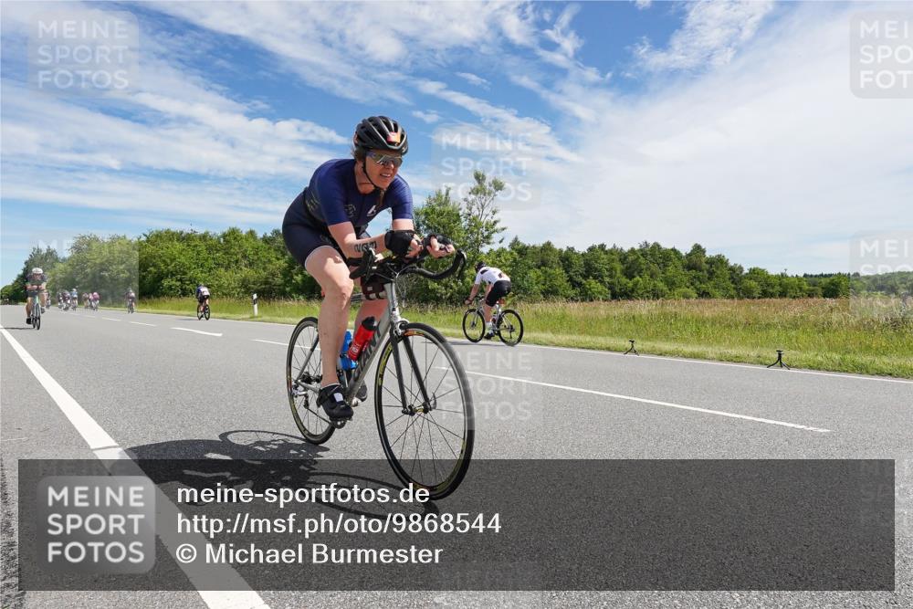 21.06.2026 - Viking Triathlon Michael Burmester http://msf.ph/oto/9868544 21.06.2026 11:49:09 Radfahren 167, 175, 203, 296, 298, 302, 307, 368, 433, 473 meine-sportfotos.de