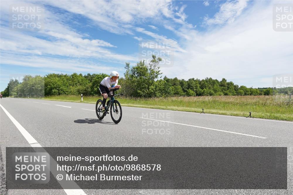 21.06.2026 - Viking Triathlon Michael Burmester http://msf.ph/oto/9868578 21.06.2026 11:49:38 Radfahren 9, 38, 40, 156, 168, 175, 207, 224, 254, 471, 489, 498, 629 meine-sportfotos.de