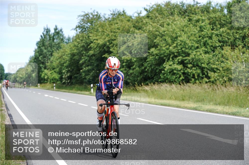 21.06.2026 - Viking Triathlon Michael Burmester http://msf.ph/oto/9868582 21.06.2026 12:23:56 Radfahren 46, 58, 62, 65, 119, 222, 256, 280, 353, 357, 357, 368, 527, 530, 534, 569 meine-sportfotos.de