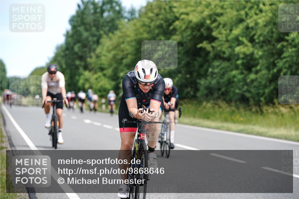 21.06.2026 - Viking Triathlon Michael Burmester http://msf.ph/oto/9868646 21.06.2026 12:24:23 Radfahren 164, 350, 357, 358, 362, 362, 494, 660 meine-sportfotos.de