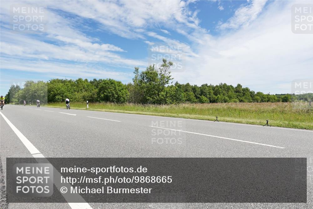 21.06.2026 - Viking Triathlon Michael Burmester http://msf.ph/oto/9868665 21.06.2026 11:50:14 Radfahren 76, 152, 218, 244, 272, 297, 297, 300, 333, 519, 614, 614, 633 meine-sportfotos.de