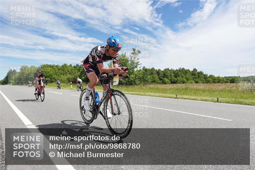 21.06.2026 - Viking Triathlon Michael Burmester http://msf.ph/oto/9868780 21.06.2026 11:51:11 Radfahren 106, 193, 413, 502, 564, 590, 647 meine-sportfotos.de