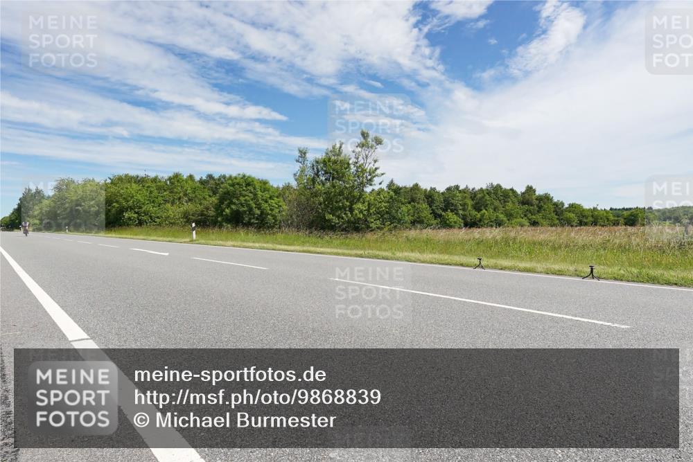 21.06.2026 - Viking Triathlon Michael Burmester http://msf.ph/oto/9868839 21.06.2026 11:51:59 Radfahren 61, 77, 80, 80, 359, 423, 491, 550, 636 meine-sportfotos.de