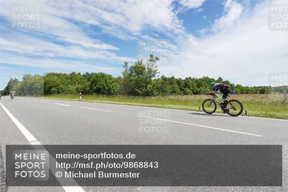 21.06.2026 - Viking Triathlon Michael Burmester http://msf.ph/oto/9868843 21.06.2026 11:52:01 Radfahren 61, 77, 80, 80, 141, 359, 423, 491, 550, 636 meine-sportfotos.de