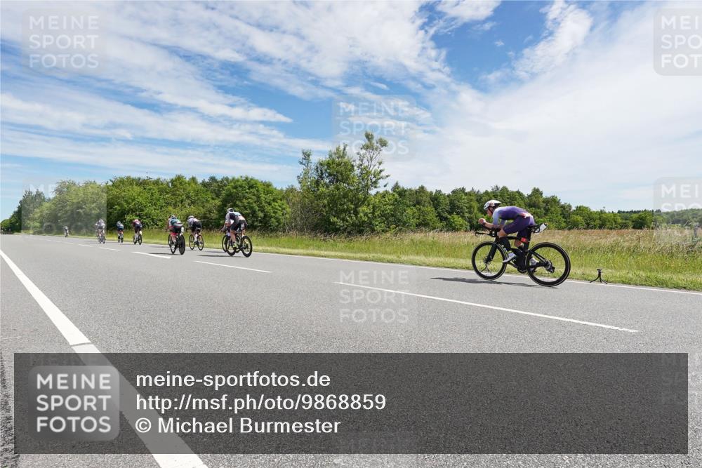 21.06.2026 - Viking Triathlon Michael Burmester http://msf.ph/oto/9868859 21.06.2026 11:52:06 Radfahren 61, 77, 80, 80, 141, 359, 410, 423, 491, 550, 636, 660 meine-sportfotos.de