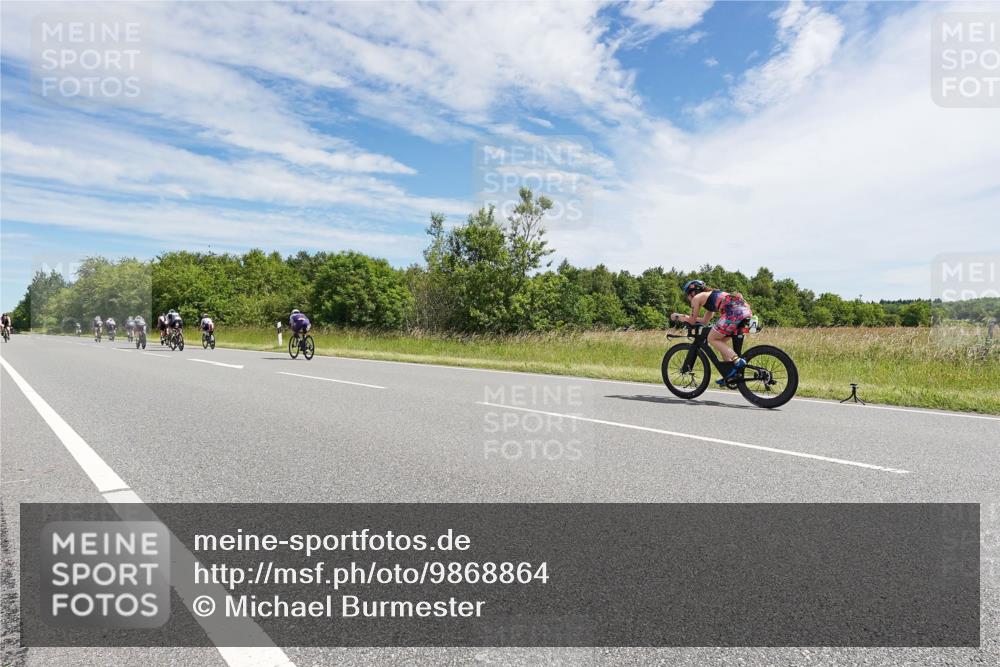 21.06.2026 - Viking Triathlon Michael Burmester http://msf.ph/oto/9868864 21.06.2026 11:52:08 Radfahren 61, 77, 80, 80, 141, 359, 410, 423, 491, 550, 636, 660 meine-sportfotos.de