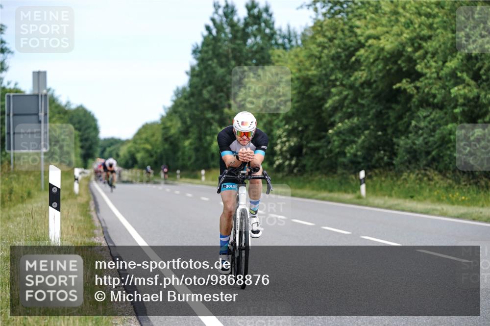 21.06.2026 - Viking Triathlon Michael Burmester http://msf.ph/oto/9868876 21.06.2026 12:25:12 Radfahren 26, 36, 44, 48, 55, 91, 105, 163, 166, 173, 179, 206, 251, 306, 313, 316, 348, 387, 419, 455, 565, 608 meine-sportfotos.de