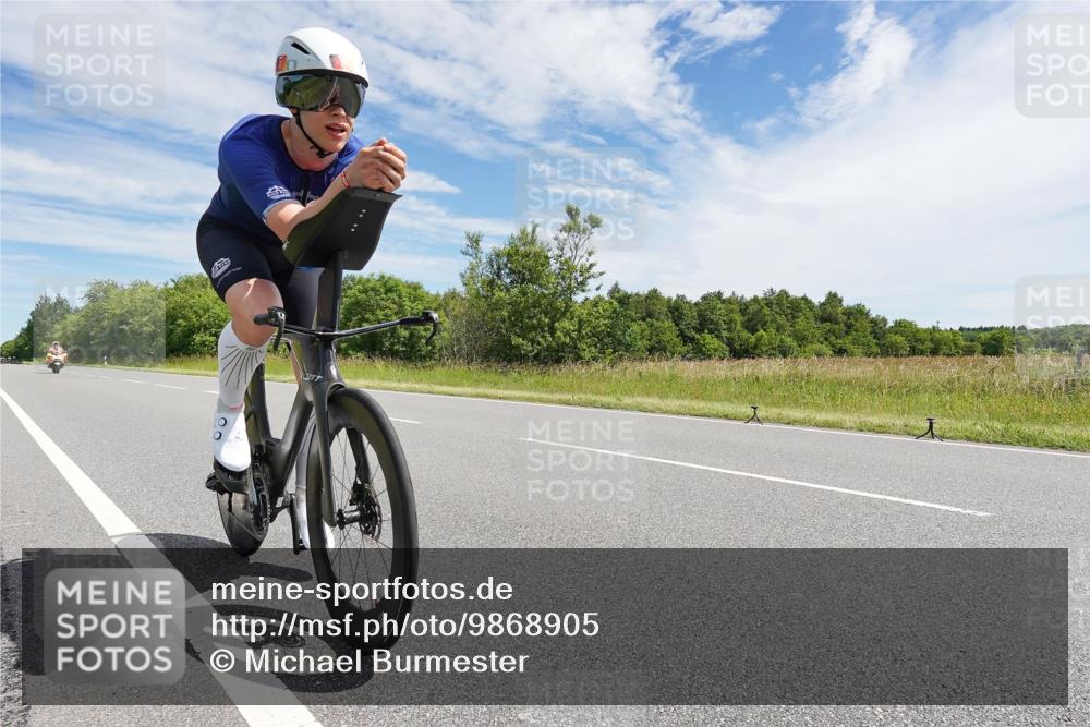 21.06.2026 - Viking Triathlon Michael Burmester http://msf.ph/oto/9868905 21.06.2026 11:52:38 Radfahren 27, 117, 180, 184, 233, 452, 516, 520 meine-sportfotos.de