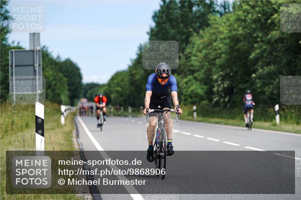 21.06.2026 - Viking Triathlon Michael Burmester http://msf.ph/oto/9868906 21.06.2026 12:25:24 Radfahren 26, 36, 44, 55, 91, 105, 163, 179, 251, 259, 316, 374, 387, 419, 426, 455, 556 meine-sportfotos.de