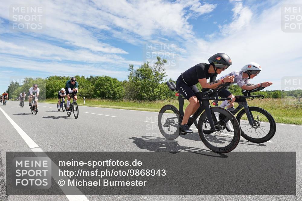 21.06.2026 - Viking Triathlon Michael Burmester http://msf.ph/oto/9868943 21.06.2026 11:52:58 Radfahren 104, 109, 135, 145, 178, 180, 202, 383, 446, 452, 452, 496, 500, 515, 603, 610 meine-sportfotos.de