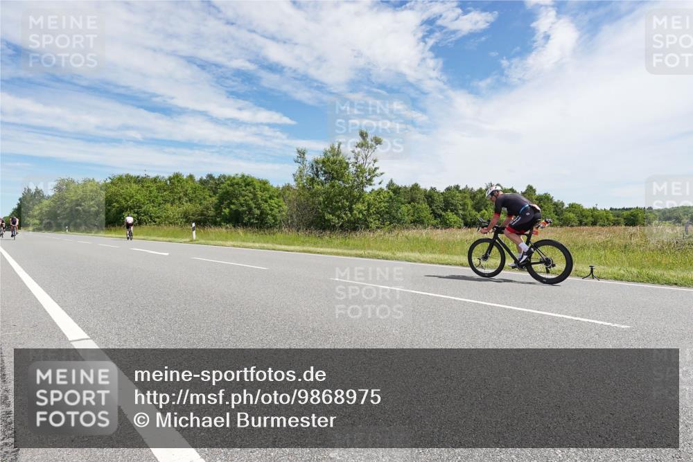 21.06.2026 - Viking Triathlon Michael Burmester http://msf.ph/oto/9868975 21.06.2026 11:53:08 Radfahren 160, 178, 182, 202, 202, 383, 452, 603, 610 meine-sportfotos.de