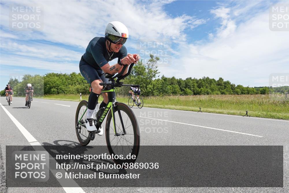 21.06.2026 - Viking Triathlon Michael Burmester http://msf.ph/oto/9869036 21.06.2026 11:55:50 Radfahren 28, 49, 52, 133, 147, 262, 279, 324, 360, 505, 637, 650 meine-sportfotos.de