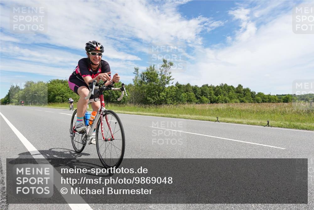 21.06.2026 - Viking Triathlon Michael Burmester http://msf.ph/oto/9869048 21.06.2026 11:55:52 Radfahren 14, 28, 49, 52, 133, 147, 262, 279, 324, 360, 505, 637, 650 meine-sportfotos.de