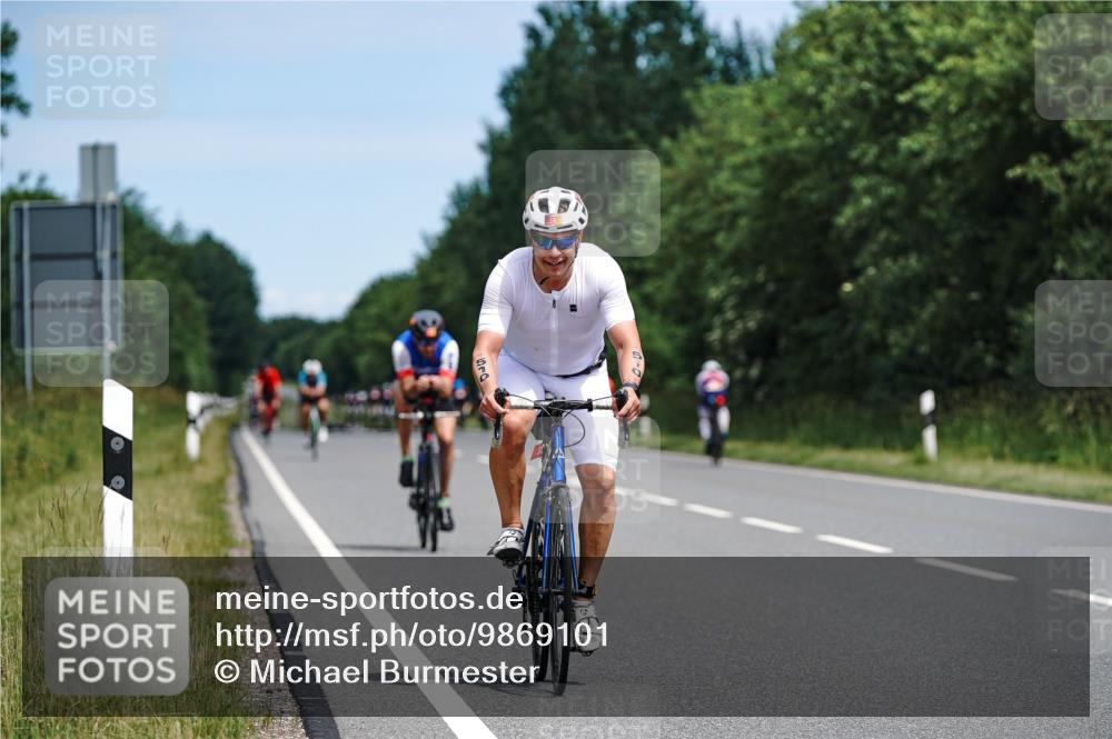 21.06.2026 - Viking Triathlon Michael Burmester http://msf.ph/oto/9869101 21.06.2026 12:26:14 Radfahren 211, 230, 232, 312, 510, 635, 638 meine-sportfotos.de