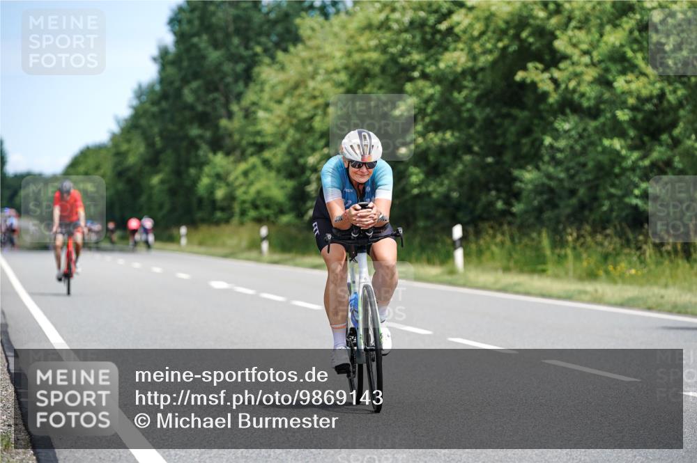 21.06.2026 - Viking Triathlon Michael Burmester http://msf.ph/oto/9869143 21.06.2026 12:26:22 Radfahren 211, 230, 232, 312, 431, 510, 638, 669 meine-sportfotos.de