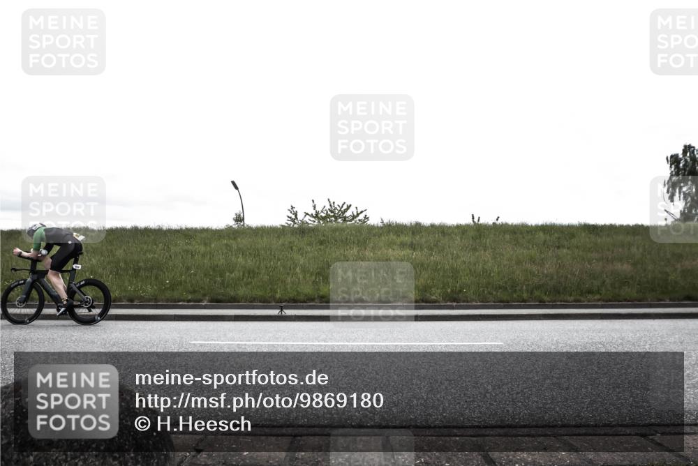 21.06.2026 - 29. Vierlanden-Triathlon H.Heesch http://msf.ph/oto/9869180 21.06.2026 12:31:23 Radfahren 882, 887, 893, 928, 938, 945, 952, 969 meine-sportfotos.de