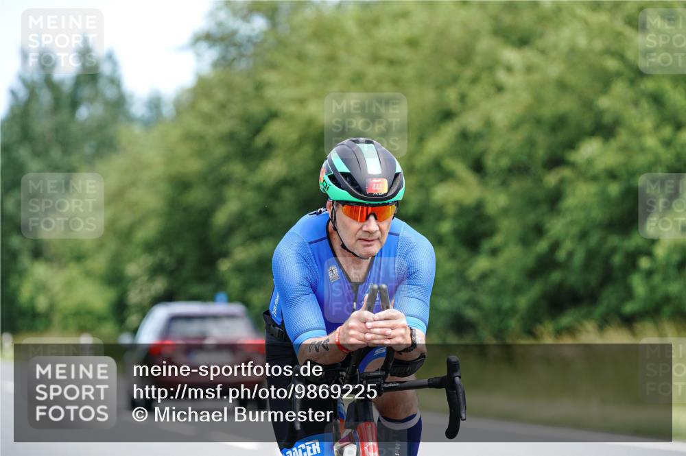 21.06.2026 - Viking Triathlon Michael Burmester http://msf.ph/oto/9869225 21.06.2026 12:27:06 Radfahren 38, 90, 118, 218, 266, 273, 330, 366, 411, 444, 444, 554, 561, 639 meine-sportfotos.de