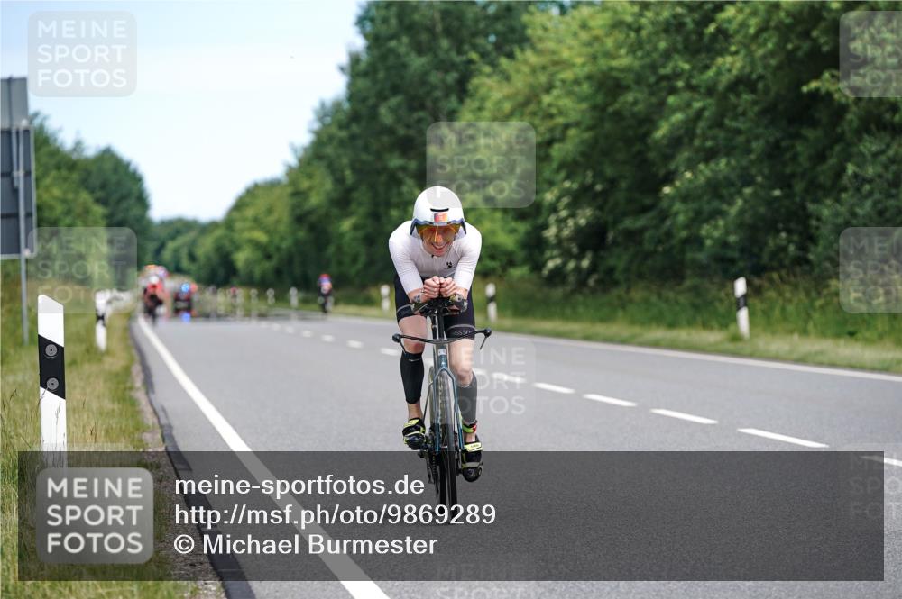 21.06.2026 - Viking Triathlon Michael Burmester http://msf.ph/oto/9869289 21.06.2026 12:27:21 Radfahren 38, 266, 273, 444, 490, 554, 639 meine-sportfotos.de