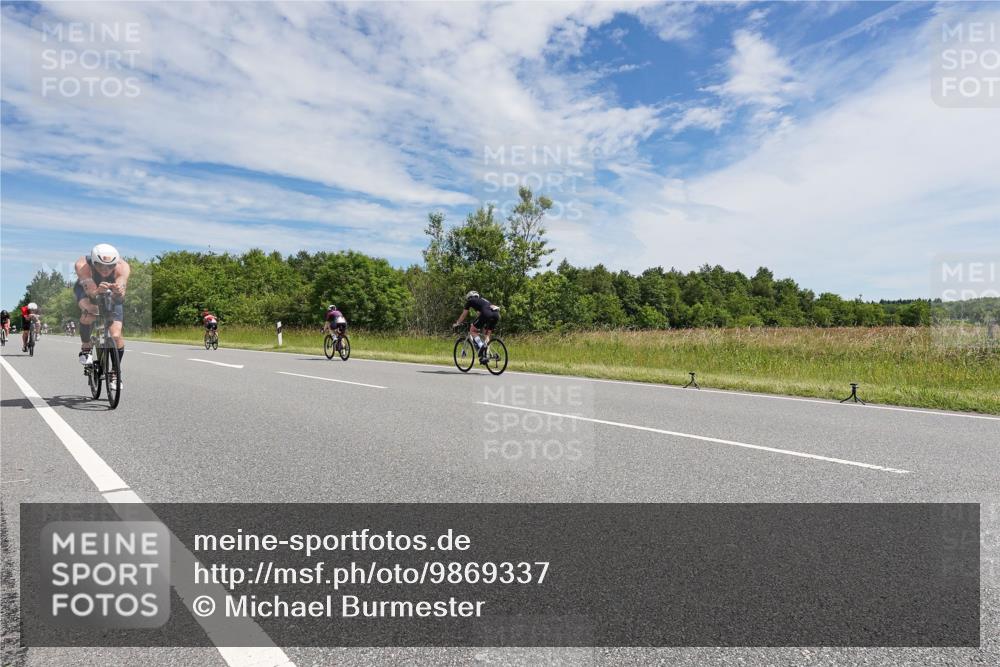 21.06.2026 - Viking Triathlon Michael Burmester http://msf.ph/oto/9869337 21.06.2026 11:59:19 Radfahren 47, 91, 242, 276, 306, 311, 379, 421, 441, 444, 444, 510, 524, 531, 536, 537, 638 meine-sportfotos.de