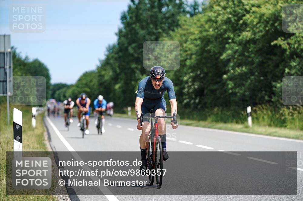 21.06.2026 - Viking Triathlon Michael Burmester http://msf.ph/oto/9869357 21.06.2026 12:27:55 Radfahren 63, 124, 155, 162, 257, 260, 269, 390, 545 meine-sportfotos.de