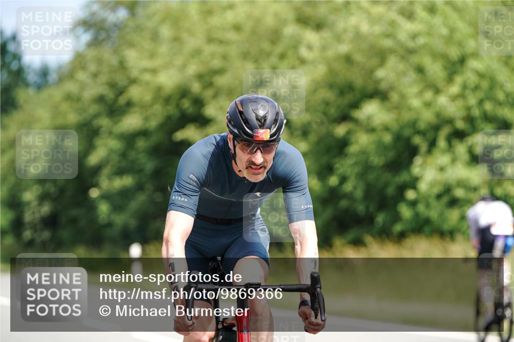 21.06.2026 - Viking Triathlon Michael Burmester http://msf.ph/oto/9869366 21.06.2026 12:27:57 Radfahren 63, 124, 155, 162, 257, 260, 269, 390, 545, 621 meine-sportfotos.de