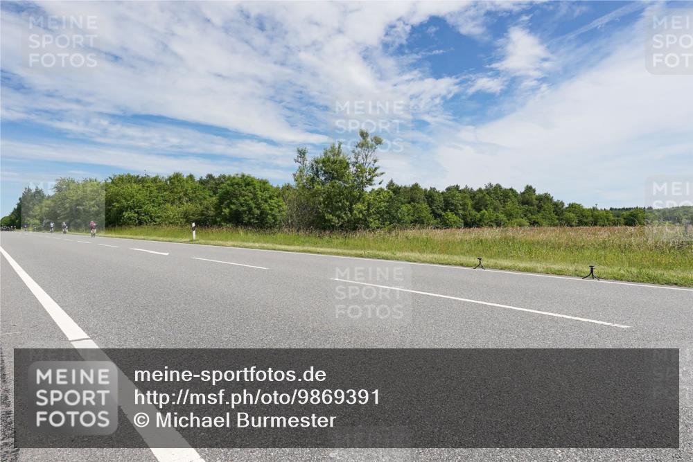 21.06.2026 - Viking Triathlon Michael Burmester http://msf.ph/oto/9869391 21.06.2026 11:59:49 Radfahren 222, 268, 273, 350, 357, 440, 576 meine-sportfotos.de