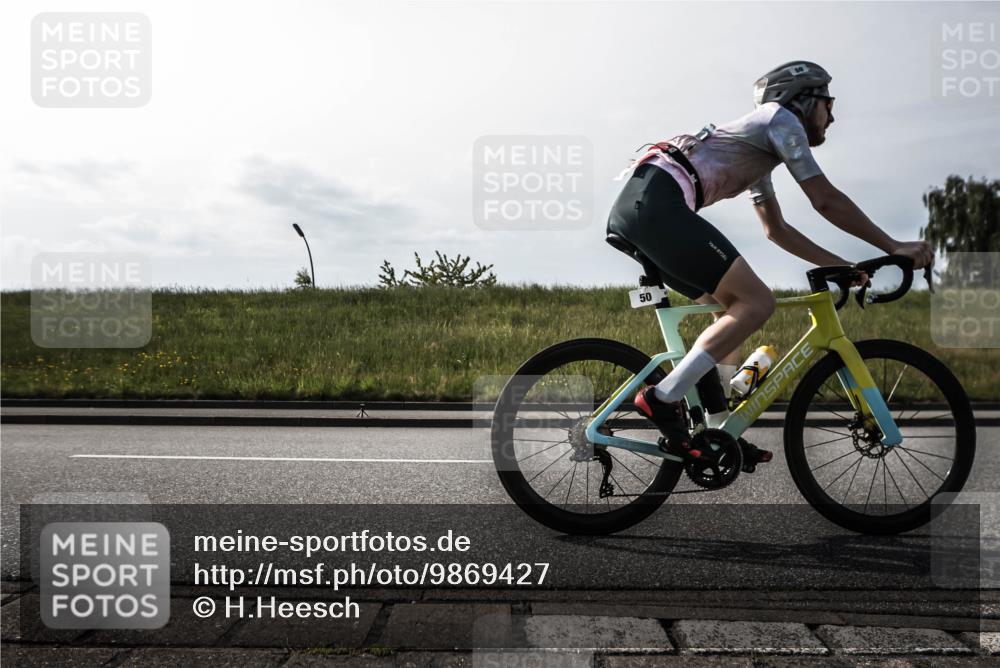 21.06.2026 - 29. Vierlanden-Triathlon H.Heesch http://msf.ph/oto/9869427 21.06.2026 09:04:46 Radfahren 50, 70, 81, 98, 146 meine-sportfotos.de