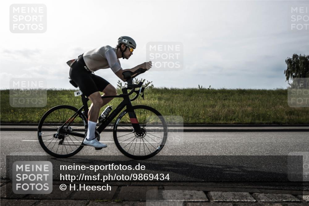21.06.2026 - 29. Vierlanden-Triathlon H.Heesch http://msf.ph/oto/9869434 21.06.2026 09:04:51 Radfahren 50, 70, 81, 98 meine-sportfotos.de