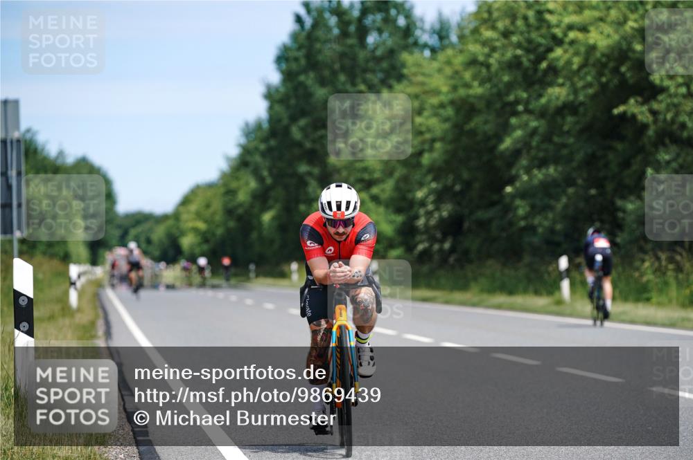21.06.2026 - Viking Triathlon Michael Burmester http://msf.ph/oto/9869439 21.06.2026 12:29:00 Radfahren 20, 64, 84, 89, 317, 317, 356, 460, 464, 484, 522, 542, 549, 552, 555, 612, 619, 661 meine-sportfotos.de