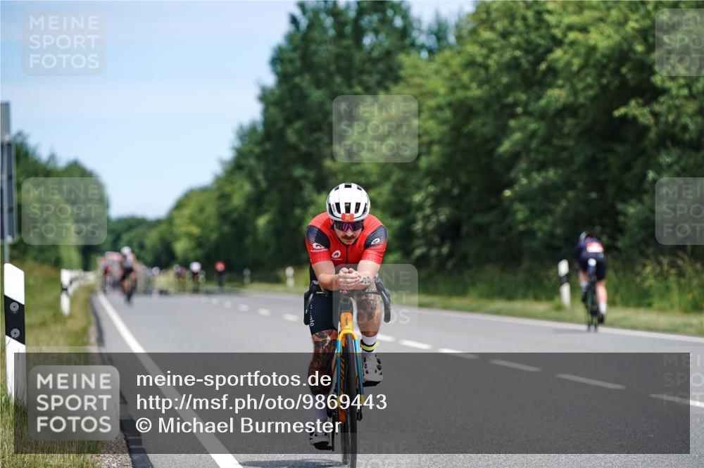 21.06.2026 - Viking Triathlon Michael Burmester http://msf.ph/oto/9869443 21.06.2026 12:29:00 Radfahren 20, 64, 84, 89, 317, 317, 356, 460, 464, 484, 522, 542, 549, 552, 555, 612, 619, 661 meine-sportfotos.de
