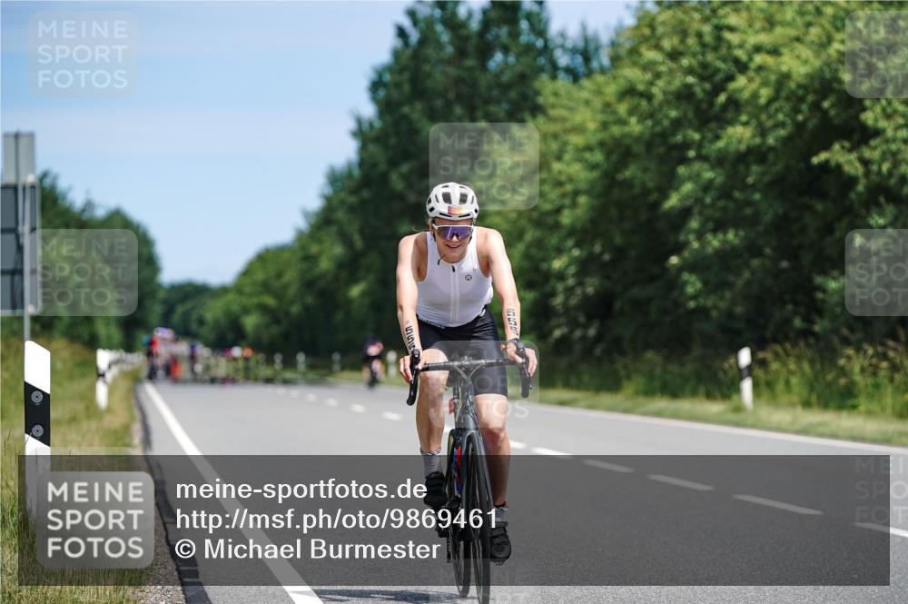 21.06.2026 - Viking Triathlon Michael Burmester http://msf.ph/oto/9869461 21.06.2026 12:29:12 Radfahren 78, 87, 95, 154, 317, 356, 386, 410, 459, 464, 542, 552, 555, 555, 619, 655, 661 meine-sportfotos.de