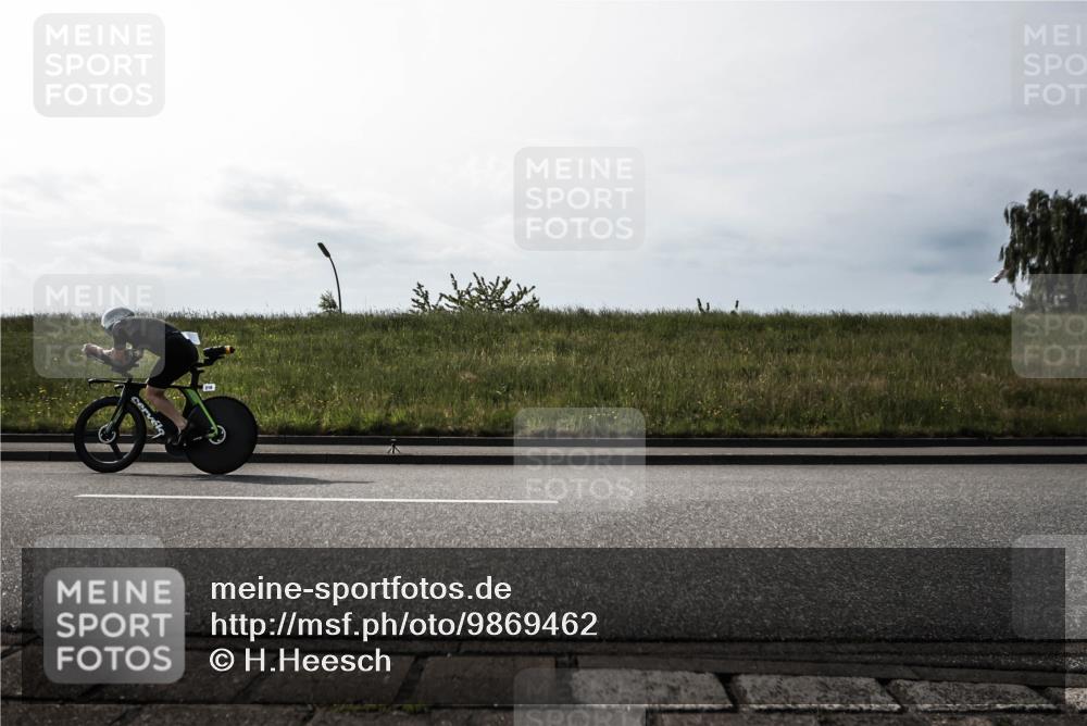 21.06.2026 - 29. Vierlanden-Triathlon H.Heesch http://msf.ph/oto/9869462 21.06.2026 09:05:56 Radfahren 216 meine-sportfotos.de