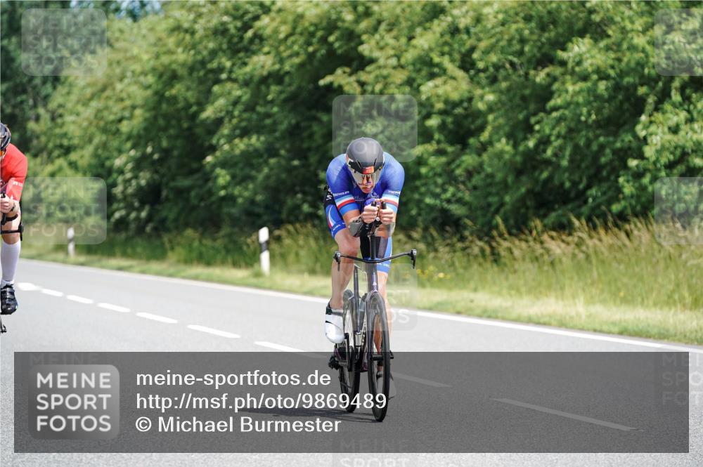 21.06.2026 - Viking Triathlon Michael Burmester http://msf.ph/oto/9869489 21.06.2026 12:29:27 Radfahren 78, 87, 95, 154, 356, 386, 410, 459, 526, 540, 555, 560, 617, 655 meine-sportfotos.de