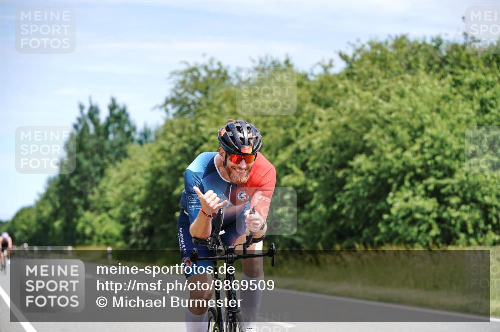 21.06.2026 - Viking Triathlon Michael Burmester http://msf.ph/oto/9869509 21.06.2026 12:29:29 Radfahren 78, 87, 95, 154, 386, 410, 459, 526, 540, 555, 560, 617, 655 meine-sportfotos.de