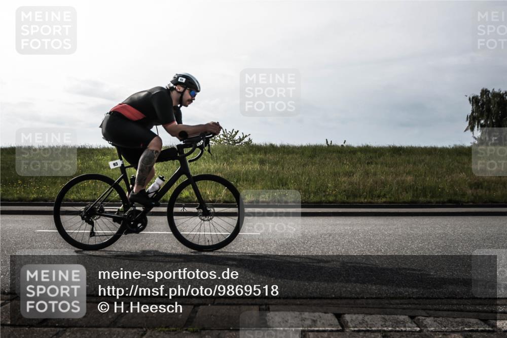 21.06.2026 - 29. Vierlanden-Triathlon H.Heesch http://msf.ph/oto/9869518 21.06.2026 09:08:04 Radfahren 52, 93, 213 meine-sportfotos.de