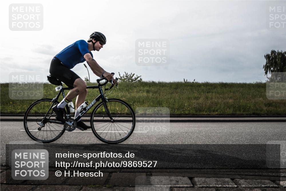 21.06.2026 - 29. Vierlanden-Triathlon H.Heesch http://msf.ph/oto/9869527 21.06.2026 09:08:35 Radfahren 22 meine-sportfotos.de