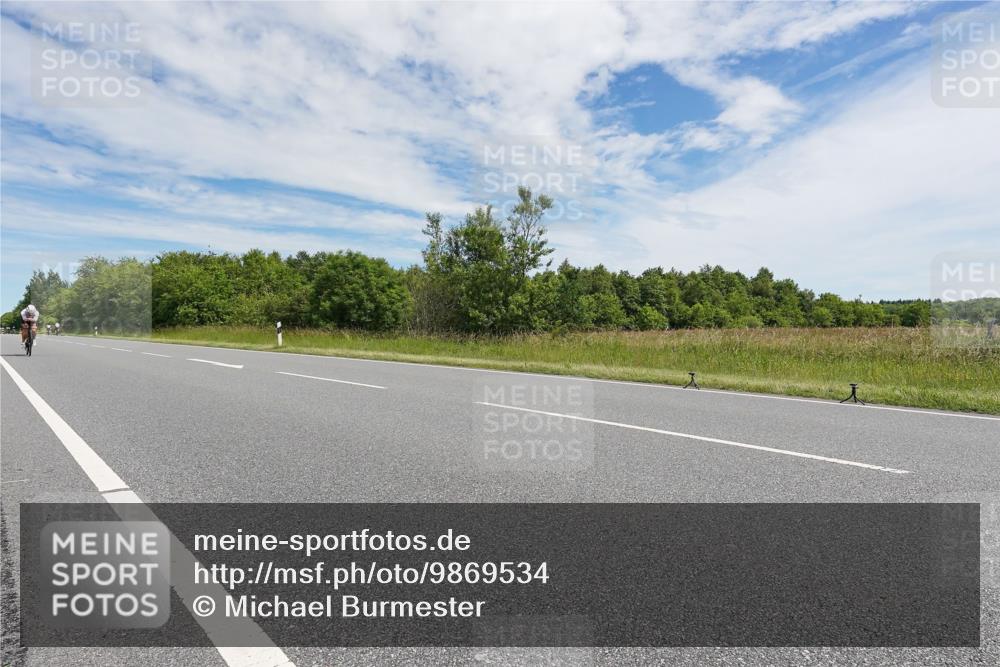 21.06.2026 - Viking Triathlon Michael Burmester http://msf.ph/oto/9869534 21.06.2026 12:02:07 Radfahren 8, 124, 249, 314, 372, 549 meine-sportfotos.de