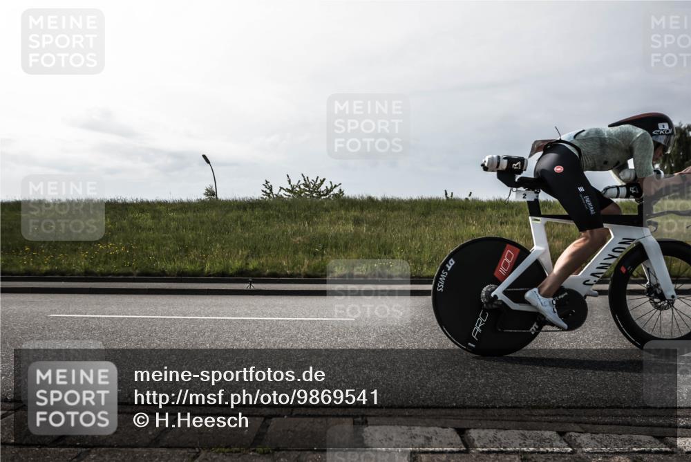 21.06.2026 - 29. Vierlanden-Triathlon H.Heesch http://msf.ph/oto/9869541 21.06.2026 09:09:08 Radfahren 2, 16, 36, 41, 49 meine-sportfotos.de