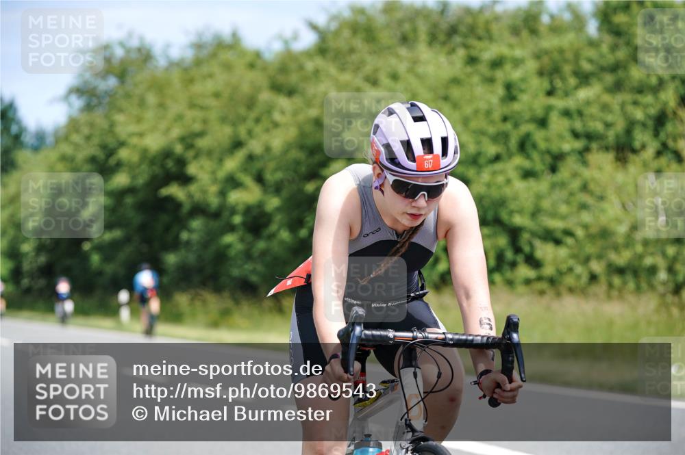 21.06.2026 - Viking Triathlon Michael Burmester http://msf.ph/oto/9869543 21.06.2026 12:29:37 Radfahren 66, 78, 101, 196, 302, 386, 526, 540, 555, 560, 617 meine-sportfotos.de