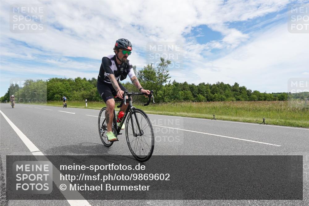 21.06.2026 - Viking Triathlon Michael Burmester http://msf.ph/oto/9869602 21.06.2026 12:03:19 Radfahren 65, 74, 102, 103, 161, 176, 238, 270, 271, 271, 426, 565, 569, 631 meine-sportfotos.de
